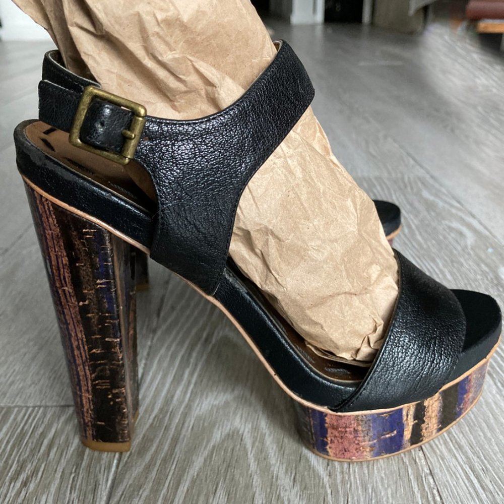 Nine West Leather and Cork Platform Sandals Sz 5.5